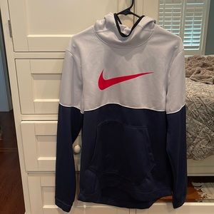 Nike Men’s hooded sweatshirt